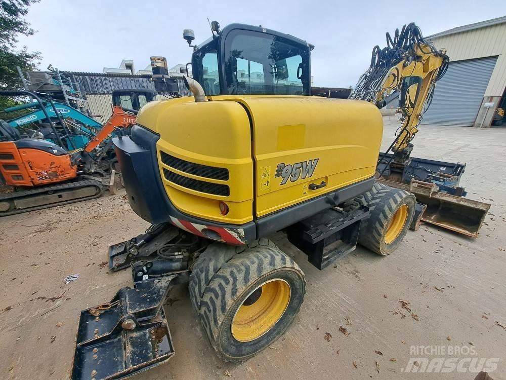 Yanmar B95W Hjulgravere