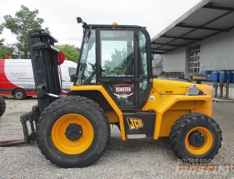JCB 940-4 Terrenggående gaffeltruck