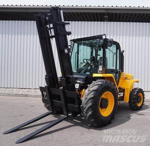 JCB 940-4 Terrenggående gaffeltruck