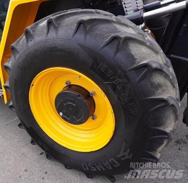 JCB 940-4 Terrenggående gaffeltruck