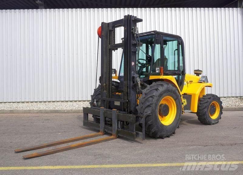 JCB 940-4 Terrenggående gaffeltruck