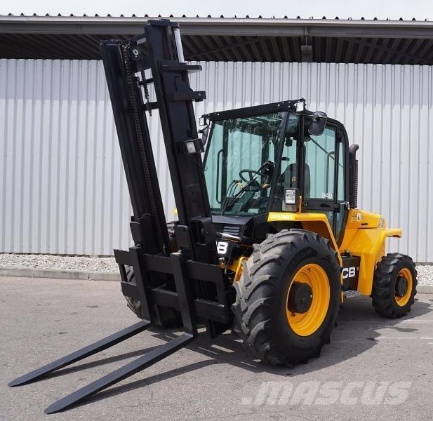 JCB 940-4 Terrenggående gaffeltruck