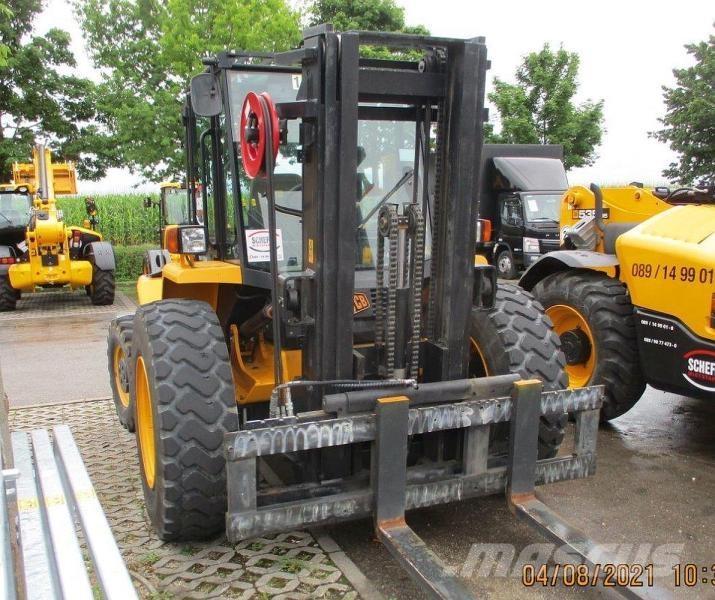 JCB 940-4 Terrenggående gaffeltruck