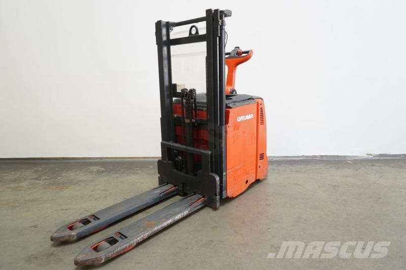 Linde D 12 133 Stablere