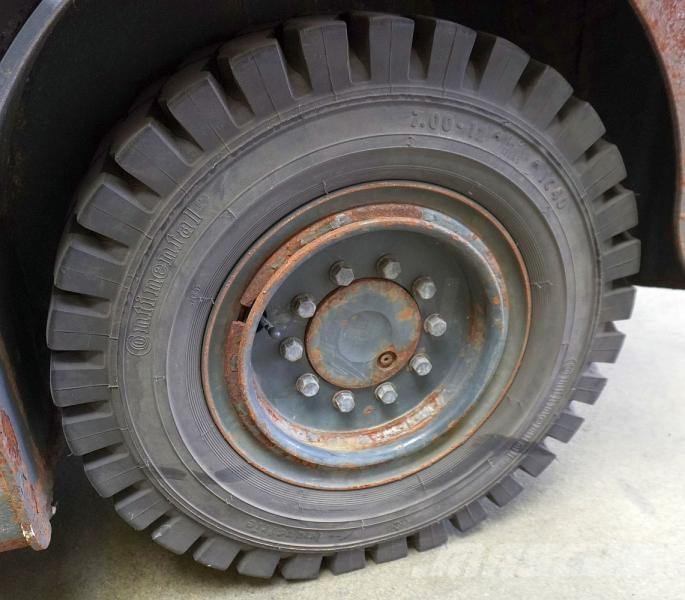 Linde W 20 127 Tauetraktor