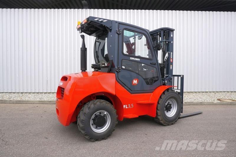 Magni FL3,5 Terrenggående gaffeltruck