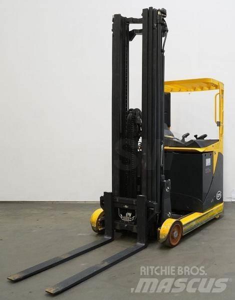 OM Xi 14 Skyvemasttruck