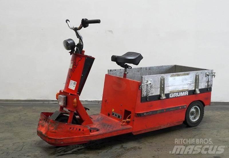 Pefra EFW508 Tauetraktor