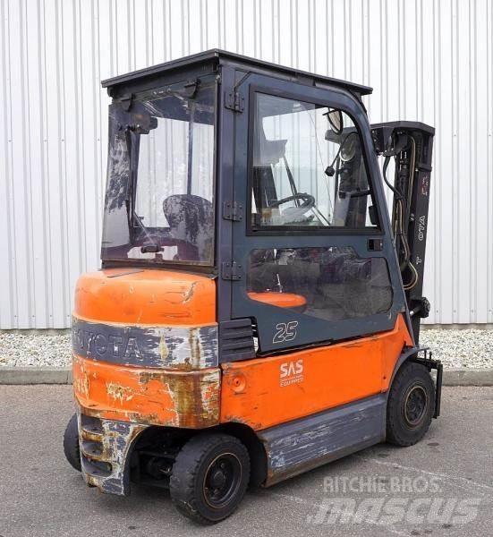 Toyota 7FBMF25 Gaffeltrucker - Annet