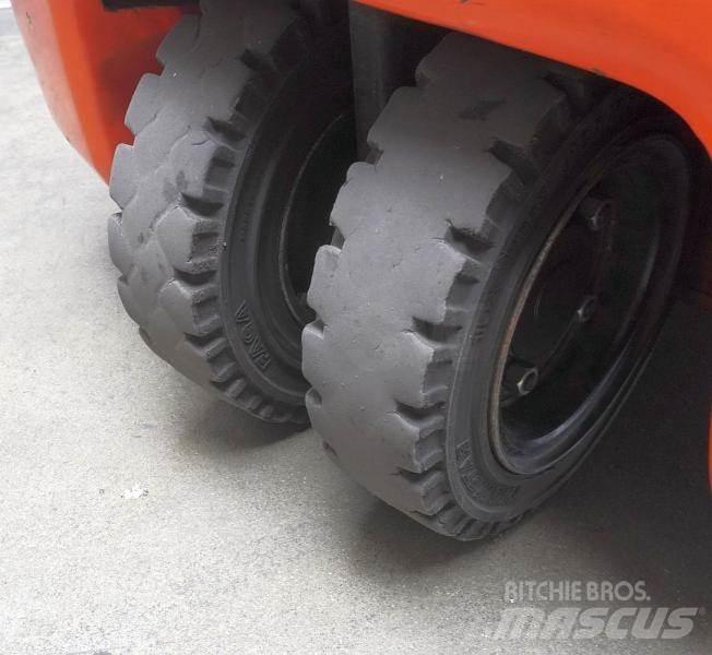 Toyota 8FBE16T Gaffeltrucker - Annet