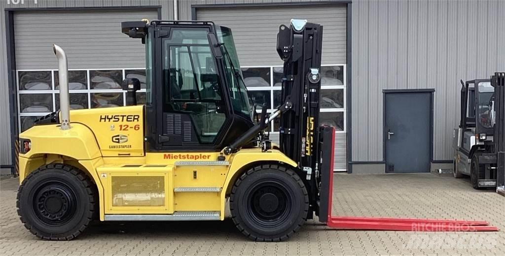 Hyster H12XD6 Diesel Trucker