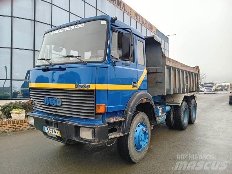 Iveco 260 36H Tippbil