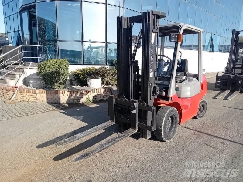 Toyota FD25 Gaffeltrucker - Annet