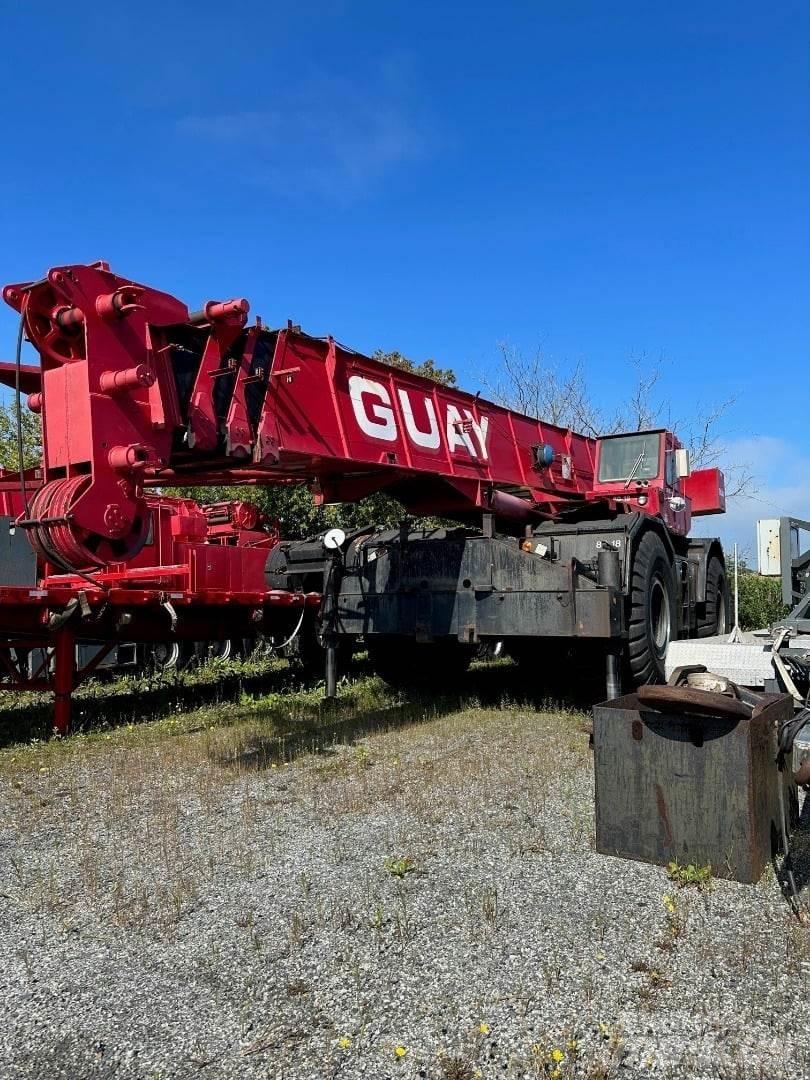 Grove RT980 Røff terreng kraner