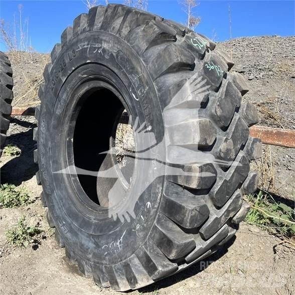  CAMSO 20.5X25 Dekk, hjul og felger