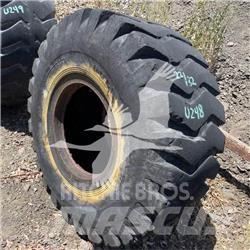  Gulf 23.5X25 Dekk, hjul og felger