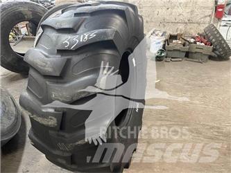 Titan 21LR24 Dekk, hjul og felger