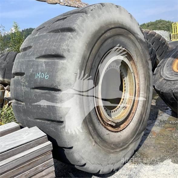 Toyo 40/65X39 Dekk, hjul og felger