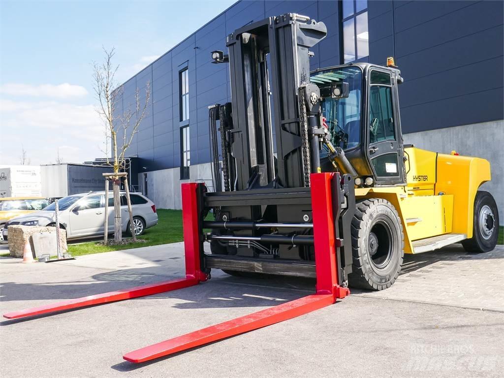 Hyster H16.00XM-12 Diesel Trucker