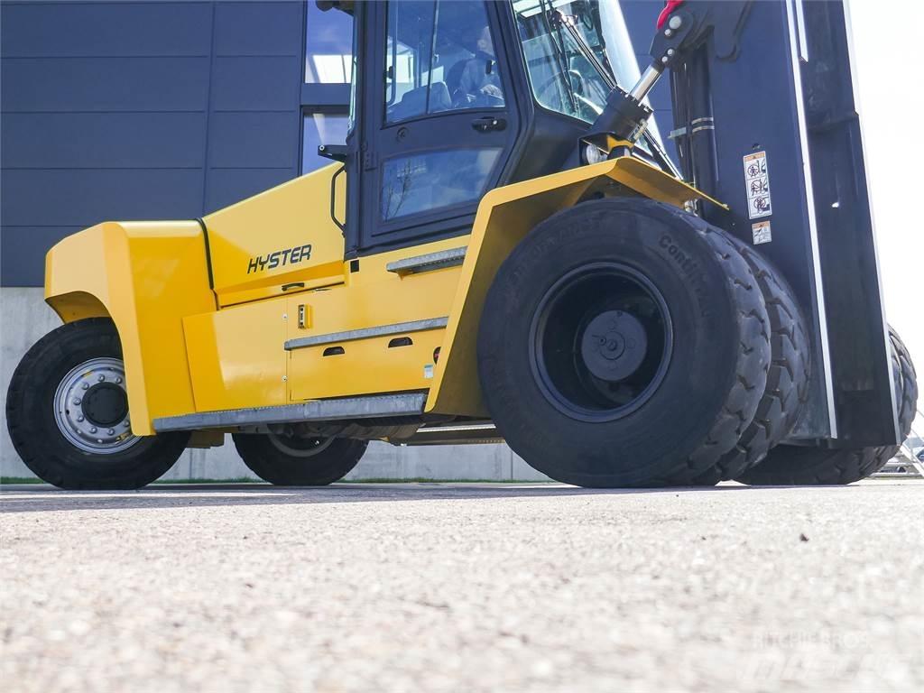 Hyster H16.00XM-12 Diesel Trucker