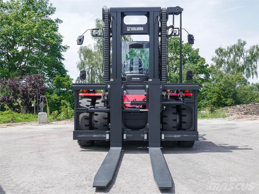 Kalmar DCG 330-12 Diesel Trucker