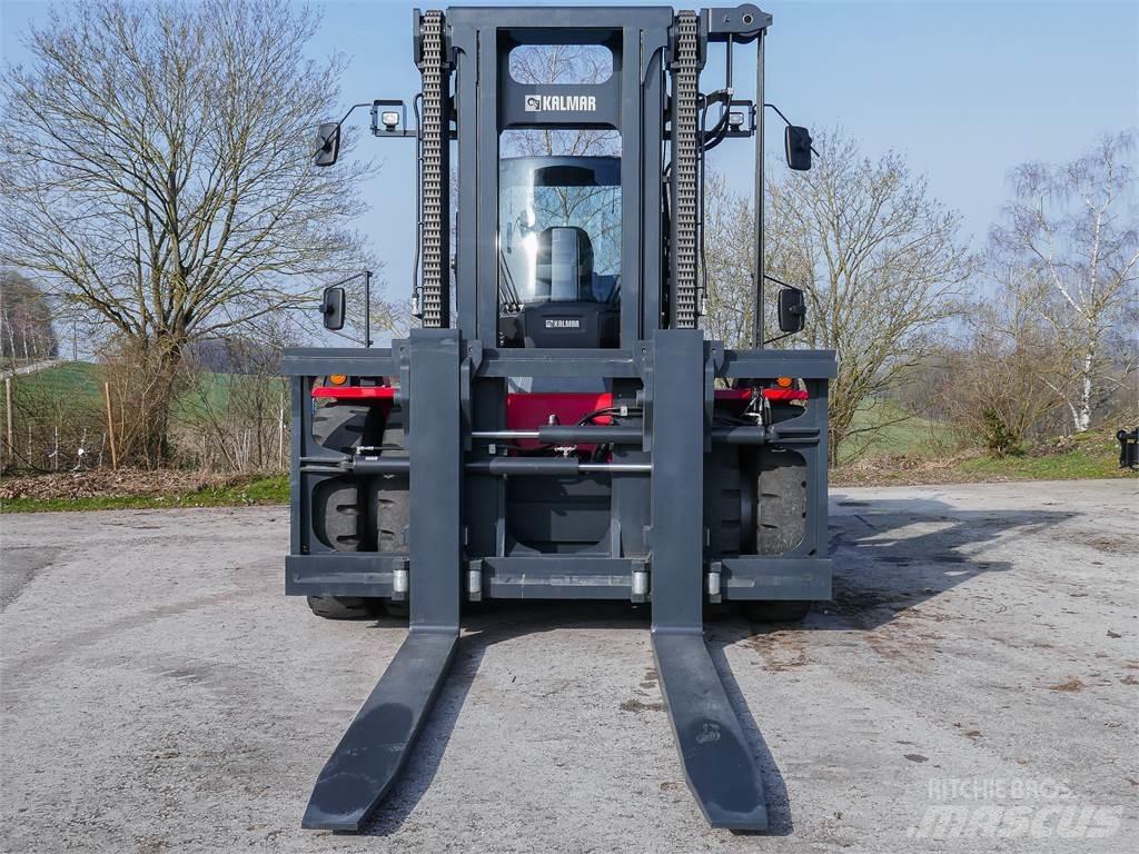 Kalmar DCG 330-12 Diesel Trucker