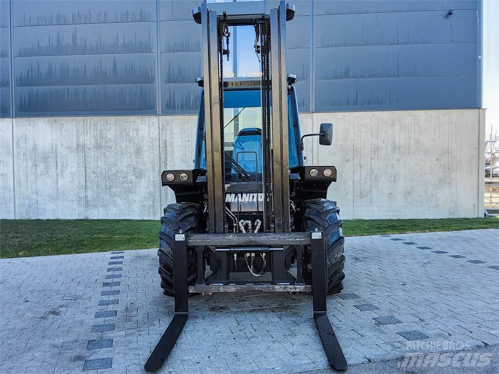 Manitou M 30-4 Terrenggående gaffeltruck
