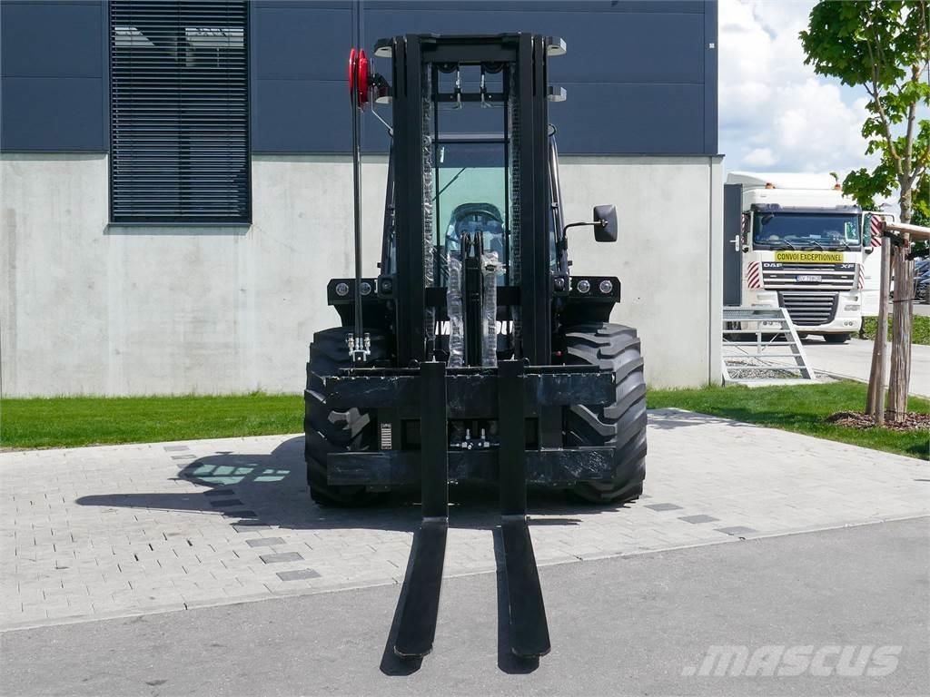 Manitou M 50-4 Terrenggående gaffeltruck