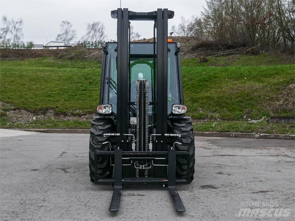 Manitou MC 25-4 Terrenggående gaffeltruck