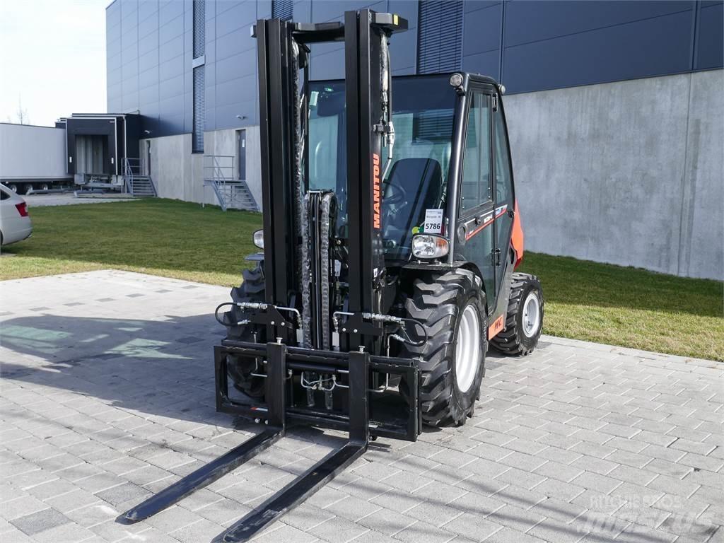 Manitou MC 25-4 Terrenggående gaffeltruck