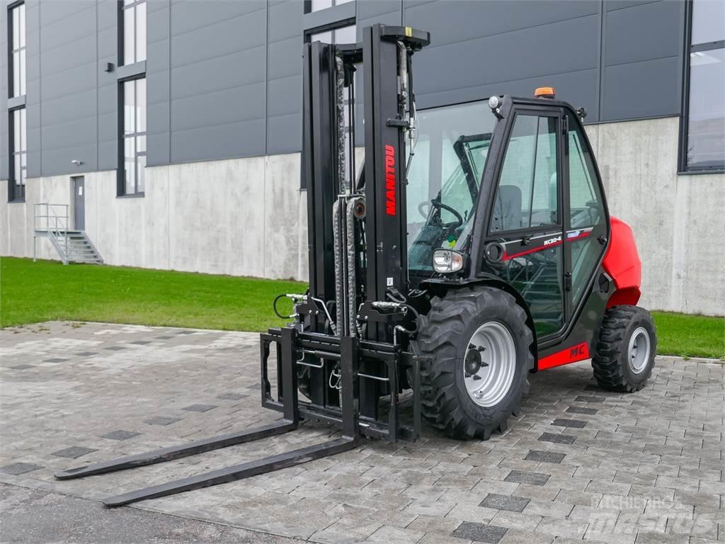 Manitou MC 30-4 Terrenggående gaffeltruck