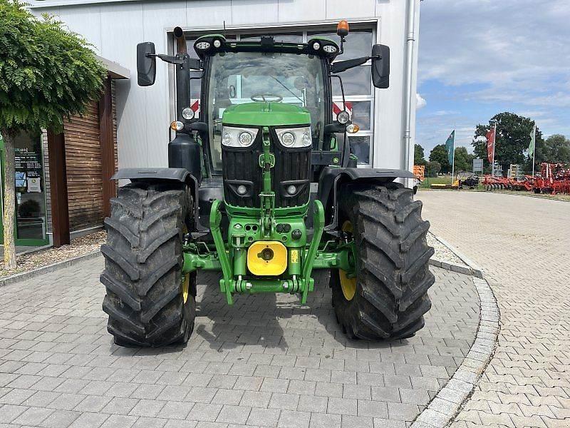 John Deere 6215R Traktorer