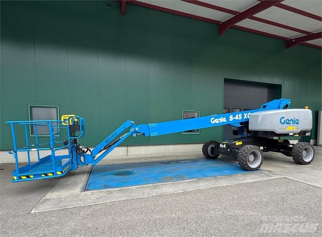 Genie S-45 XC Leddede bomlifter