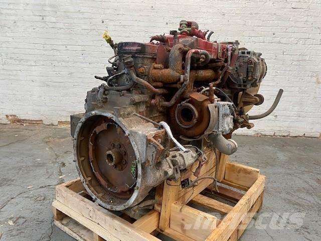 Cummins ISB6.7 Motorer