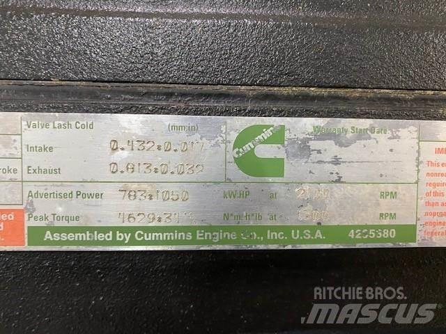 Cummins QST30 Motorer