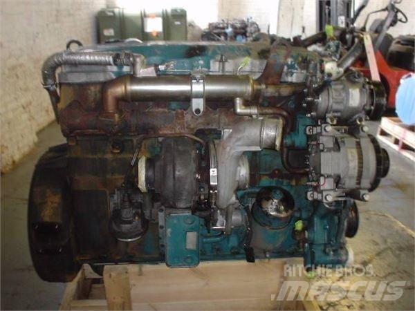 International DT 466E Motorer