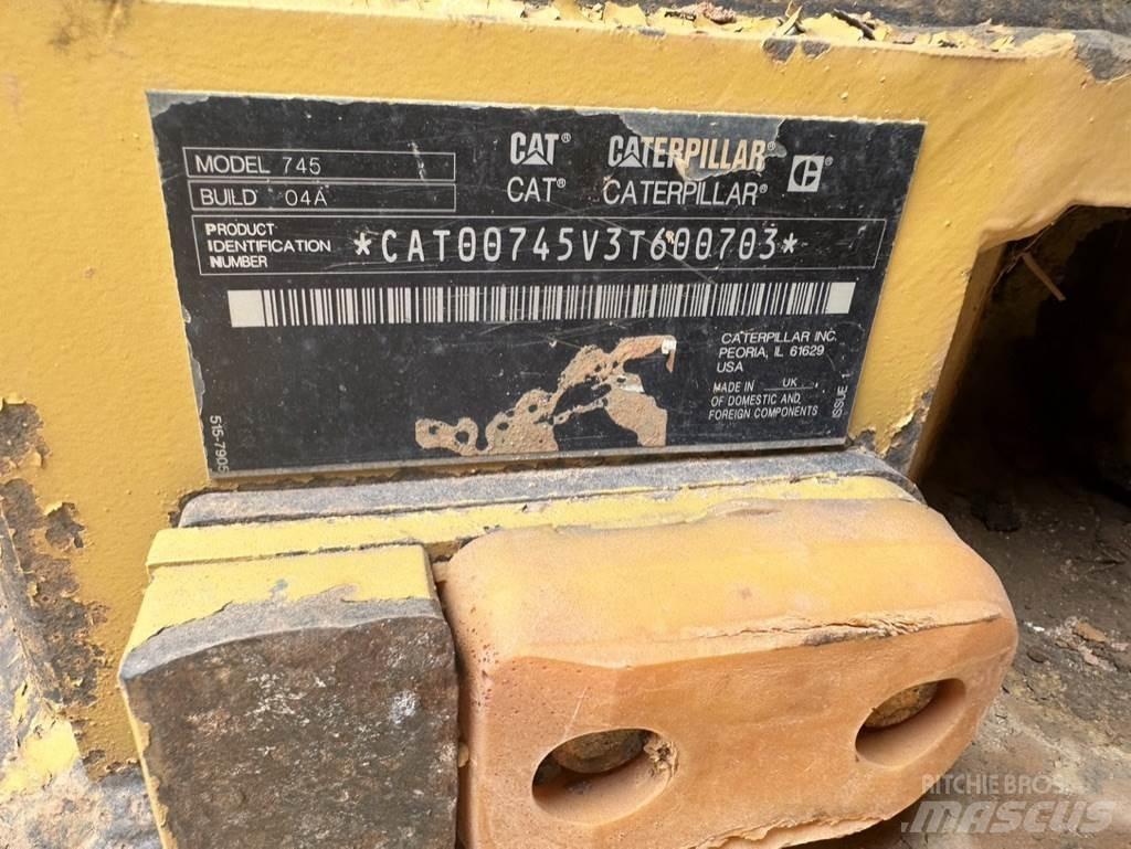 CAT 745 Rammestyrte Dumpere