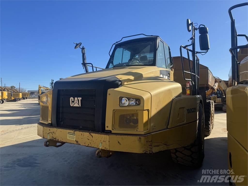 CAT 745 Rammestyrte Dumpere