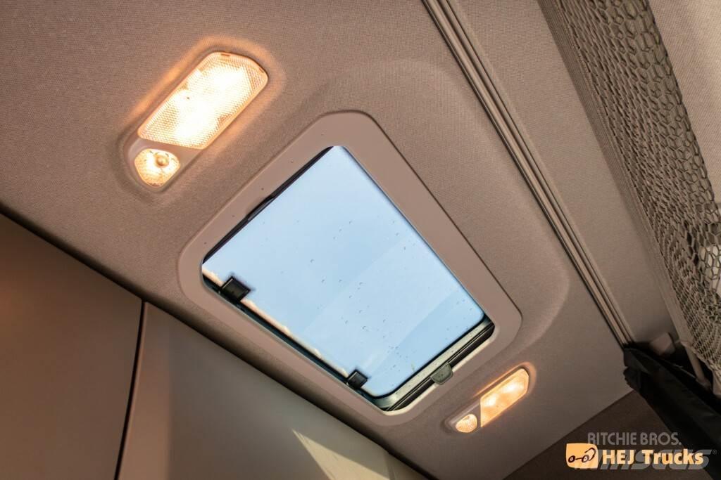 Scania R660 A6x2NB Trekkvogner