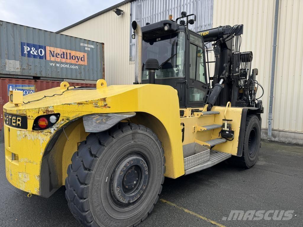 Hyster H30XMS-9 Diesel Trucker