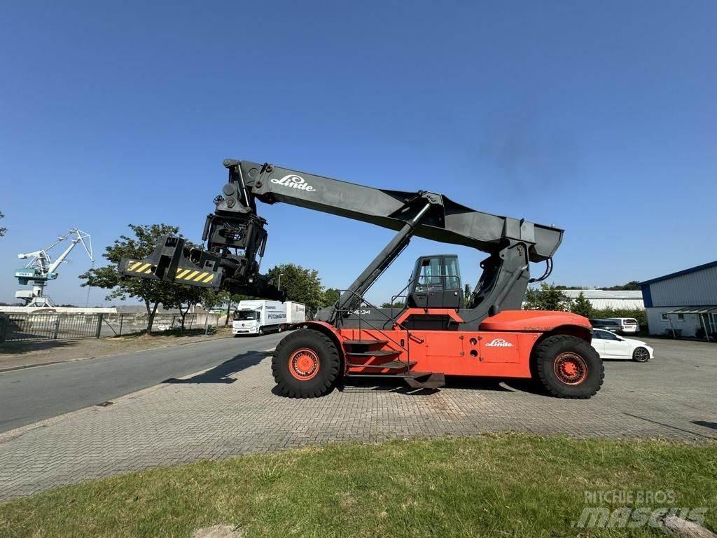 Linde C4234TL Reachstackere