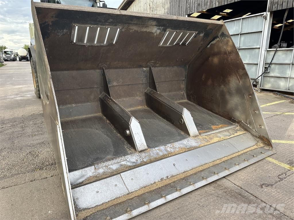  Ulrich Hitip bucket Frontlastere og graveredskap