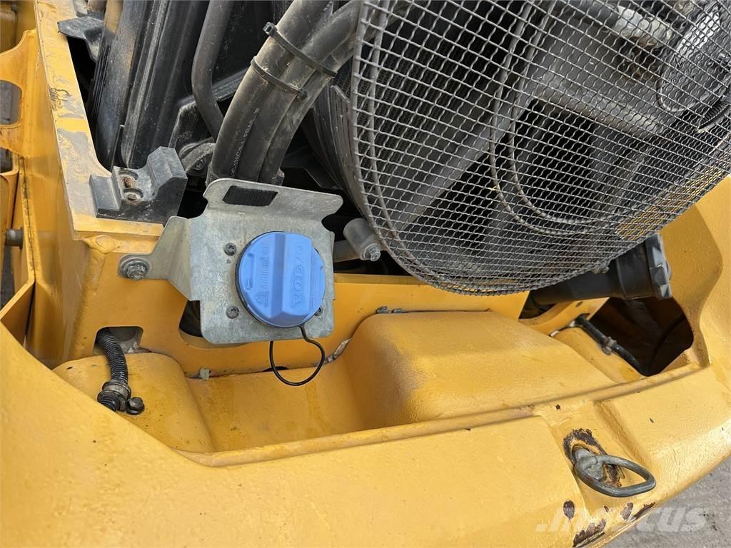 Volvo L70H Frontlastere og graveredskap