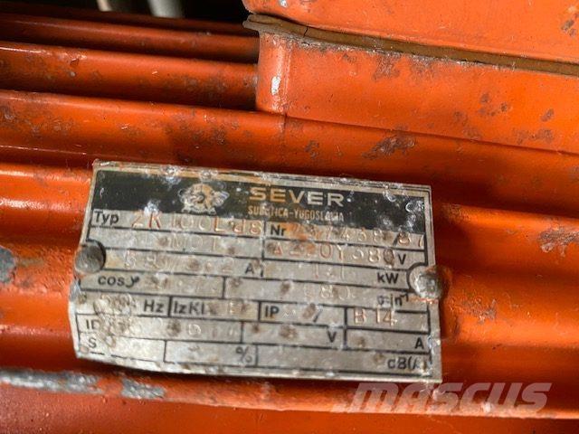  1,1 kW Sever E-Motor Motorer