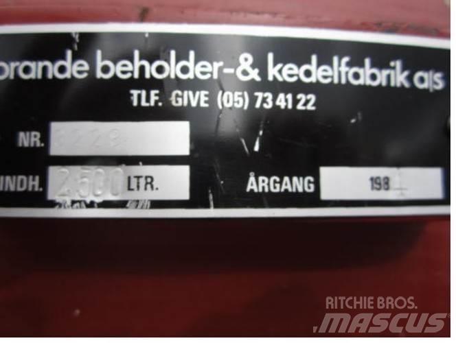  2500 L Tank Andre komponenter