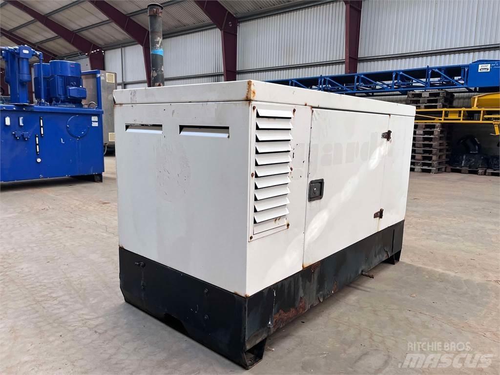  30 kVA Perkins generator Motorer