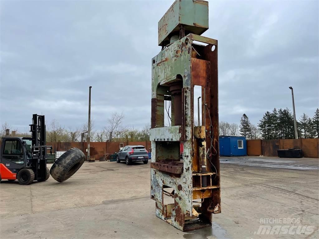  300 ton hydr. presser Andre komponenter