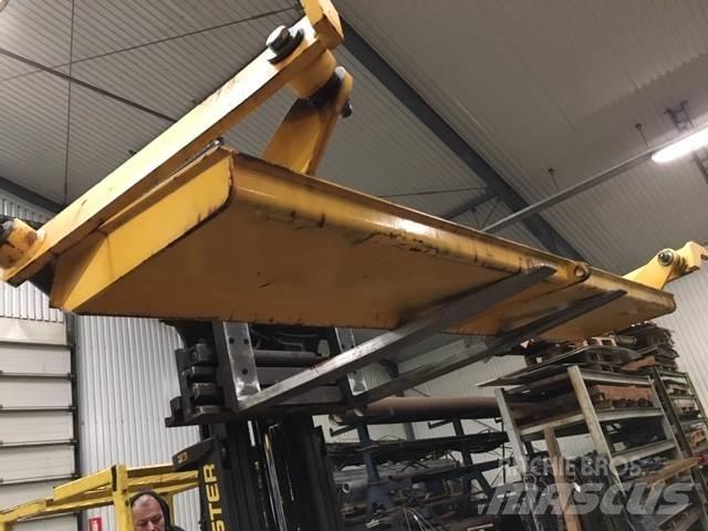 Bagsmæk ex. Volvo A25C 6x6 Andre komponenter