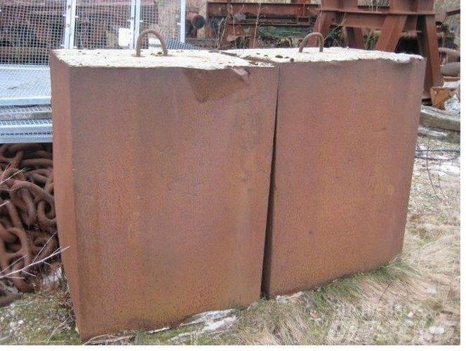  Ballastvægte 4 stk. - 2300 kg Kran deler og utstyr