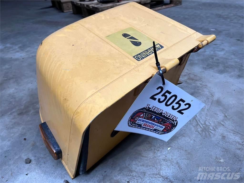  Batterikasse, Volvo L90E Andre komponenter